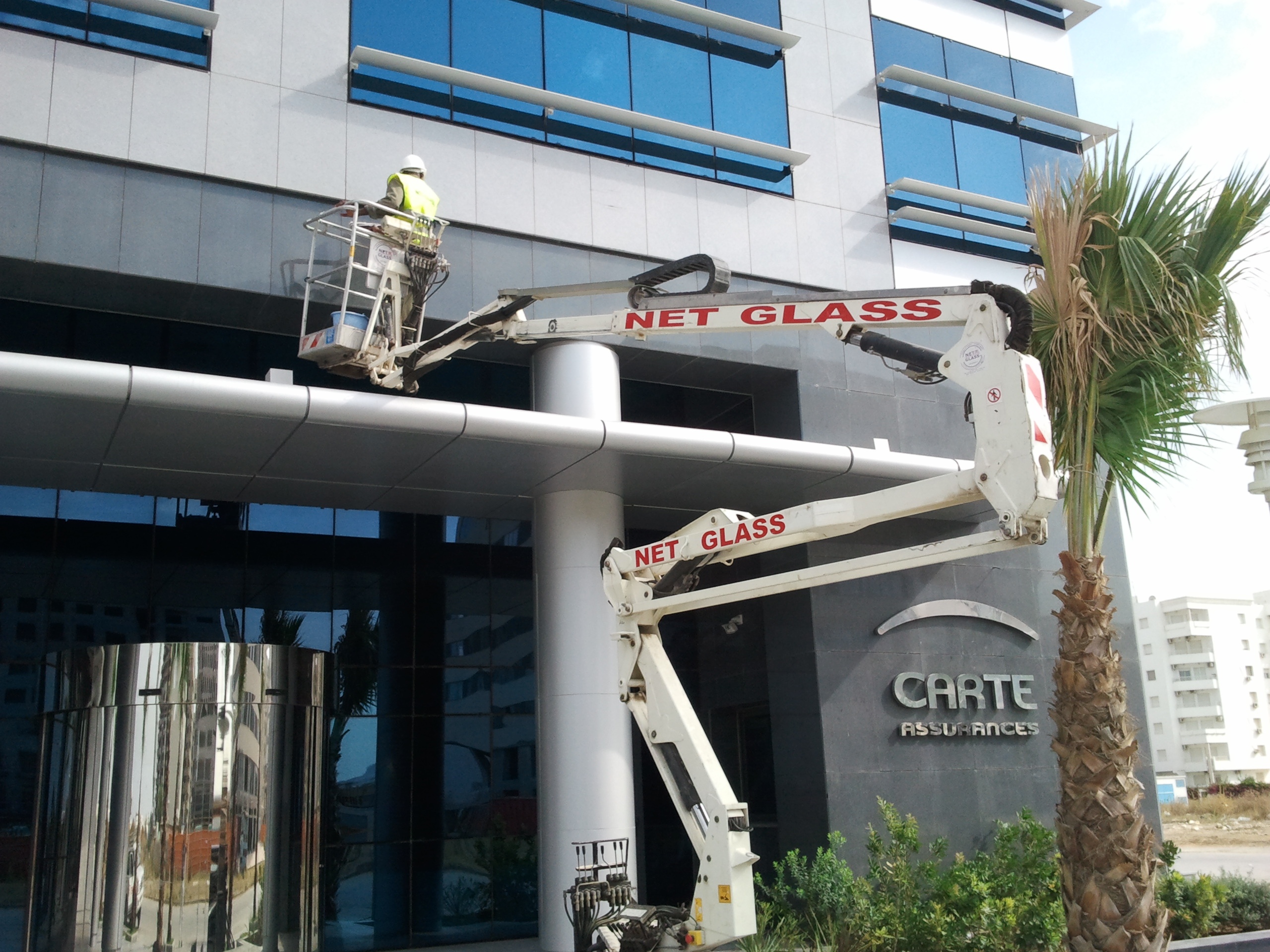 Nettoyage de vitres et vitrines, vérandas et verrières en Tunisie